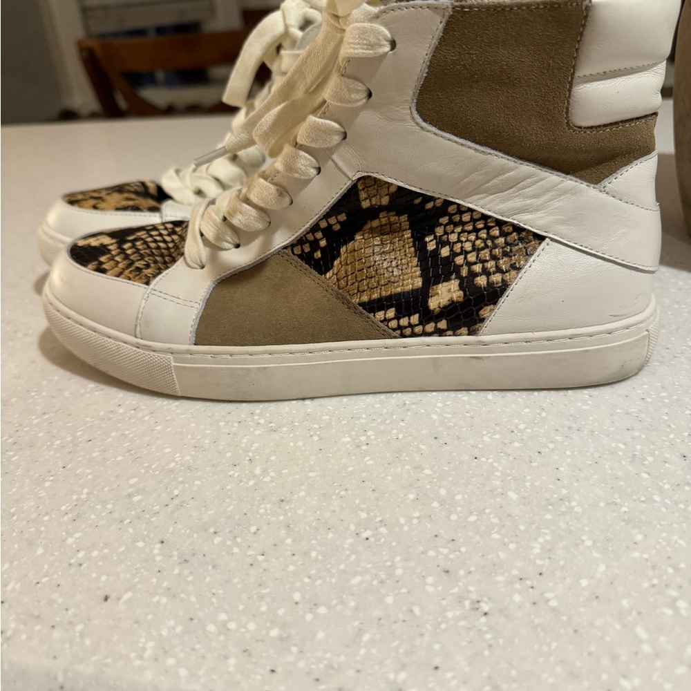 Matisse Toss Up Sneakers - Picture 2 of 5